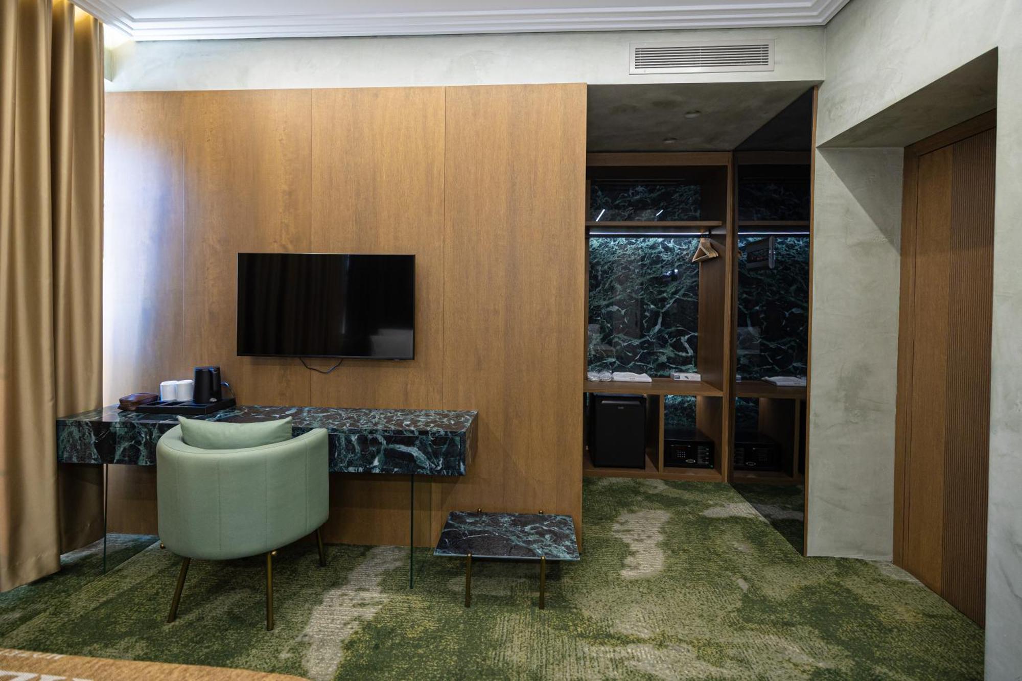 Sazani Hotel Vlore